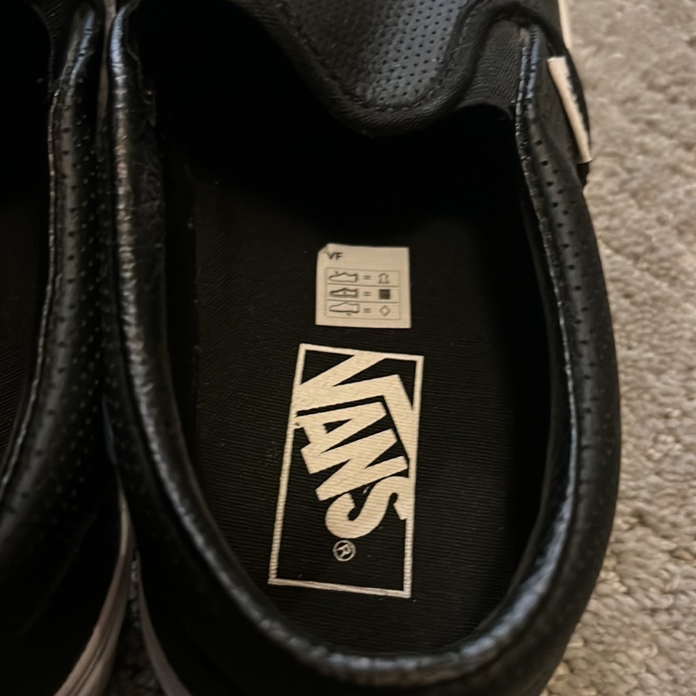 Vans slides. - Picture 2 of 7